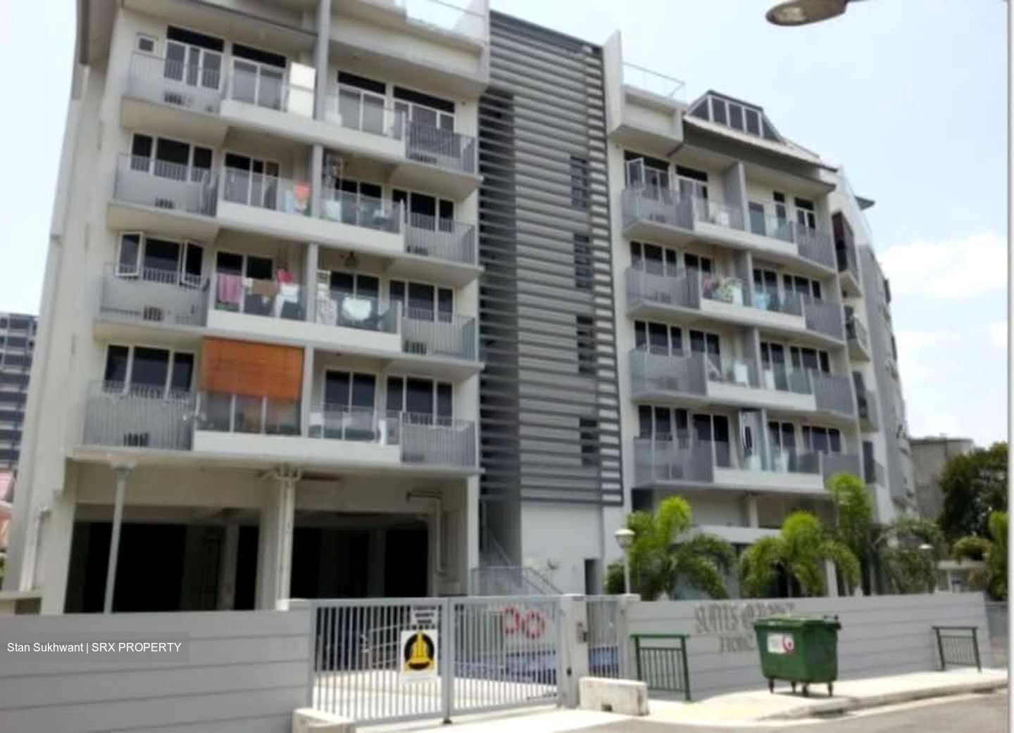 Suites @ Topaz (D12), Apartment #562156361